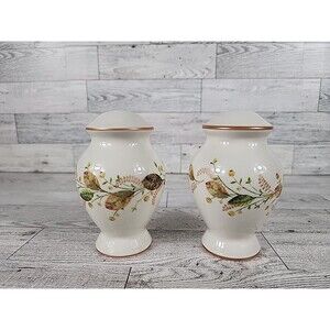 St. Nicholas Square Winter Bouquet Salt & Pepper Shakers Set 4"